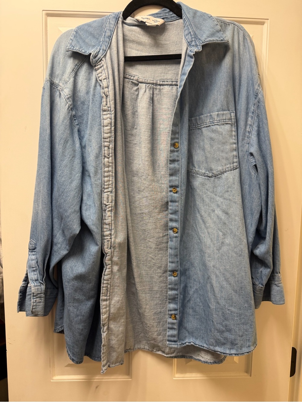 Old Navy Light Blue Denim Button-Up Shirt - Women’s